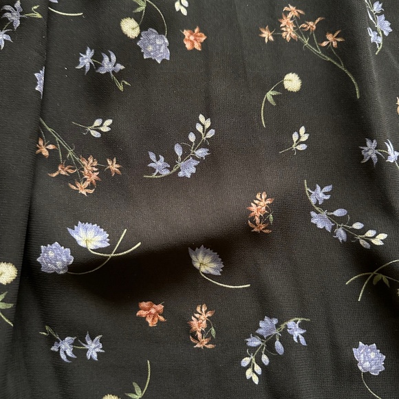 Aritzia Alana Black Floral Babydoll Dress - NWT - Picture 3 of 5